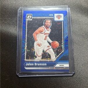 New York Knicks Jalen Brunson Blue Lazer Prizm Basketball Trading Card